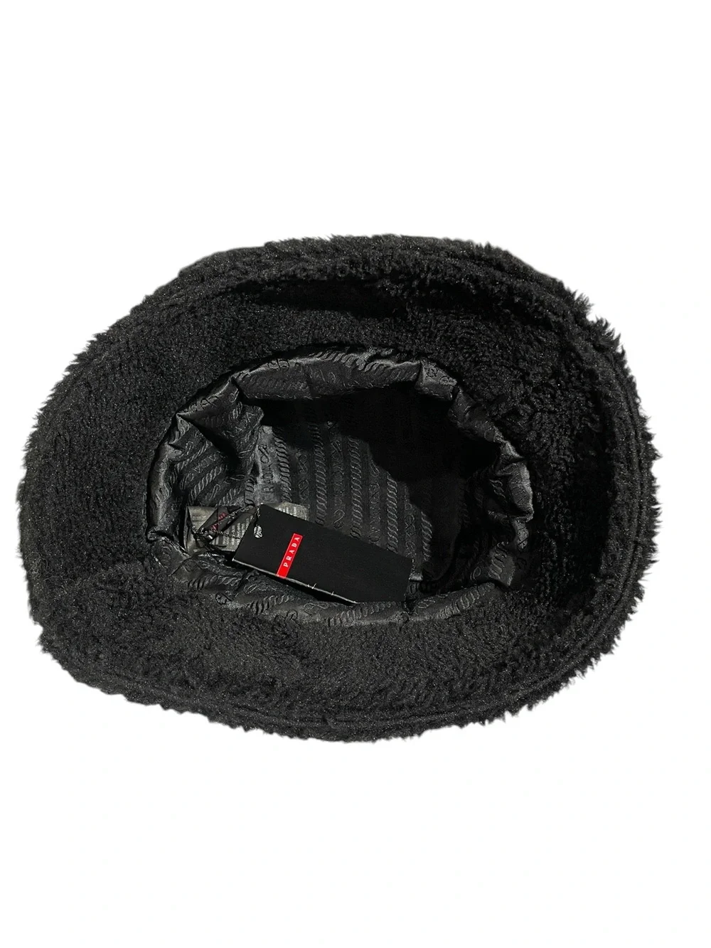 🎩 Women’s Black Fuzzy Bucket Hat 🎩